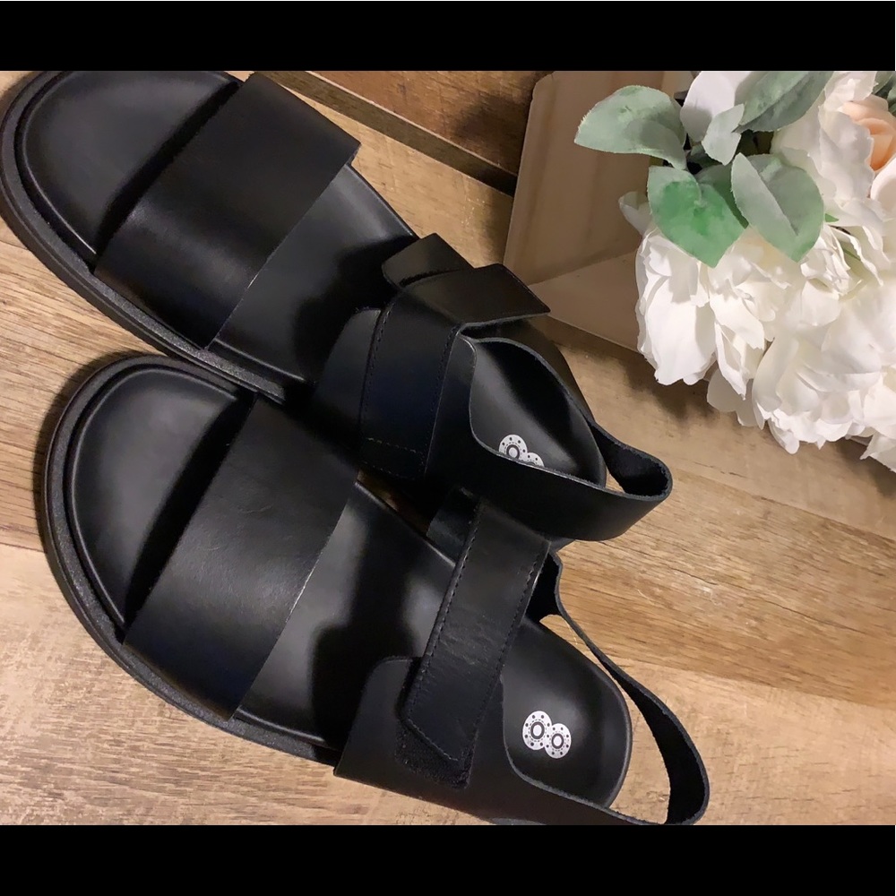 Men’s sandals